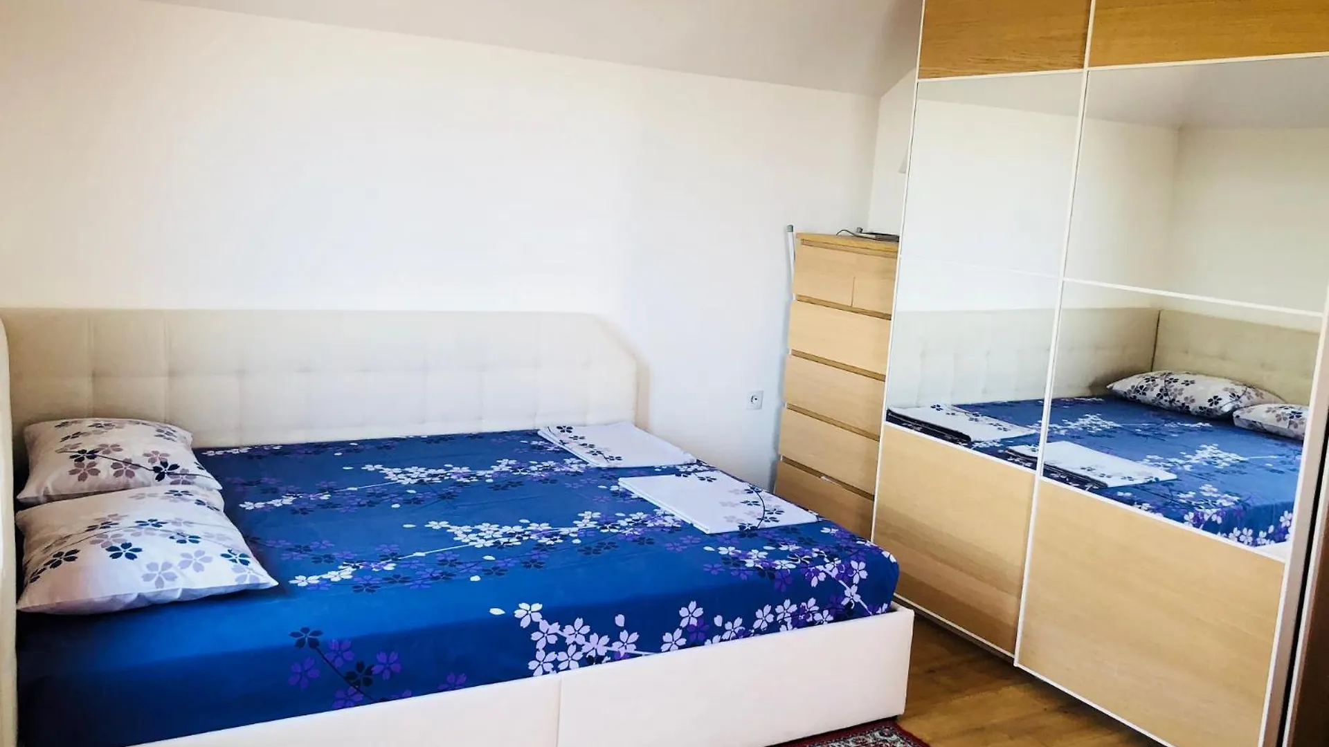 Apartment Adi Varna